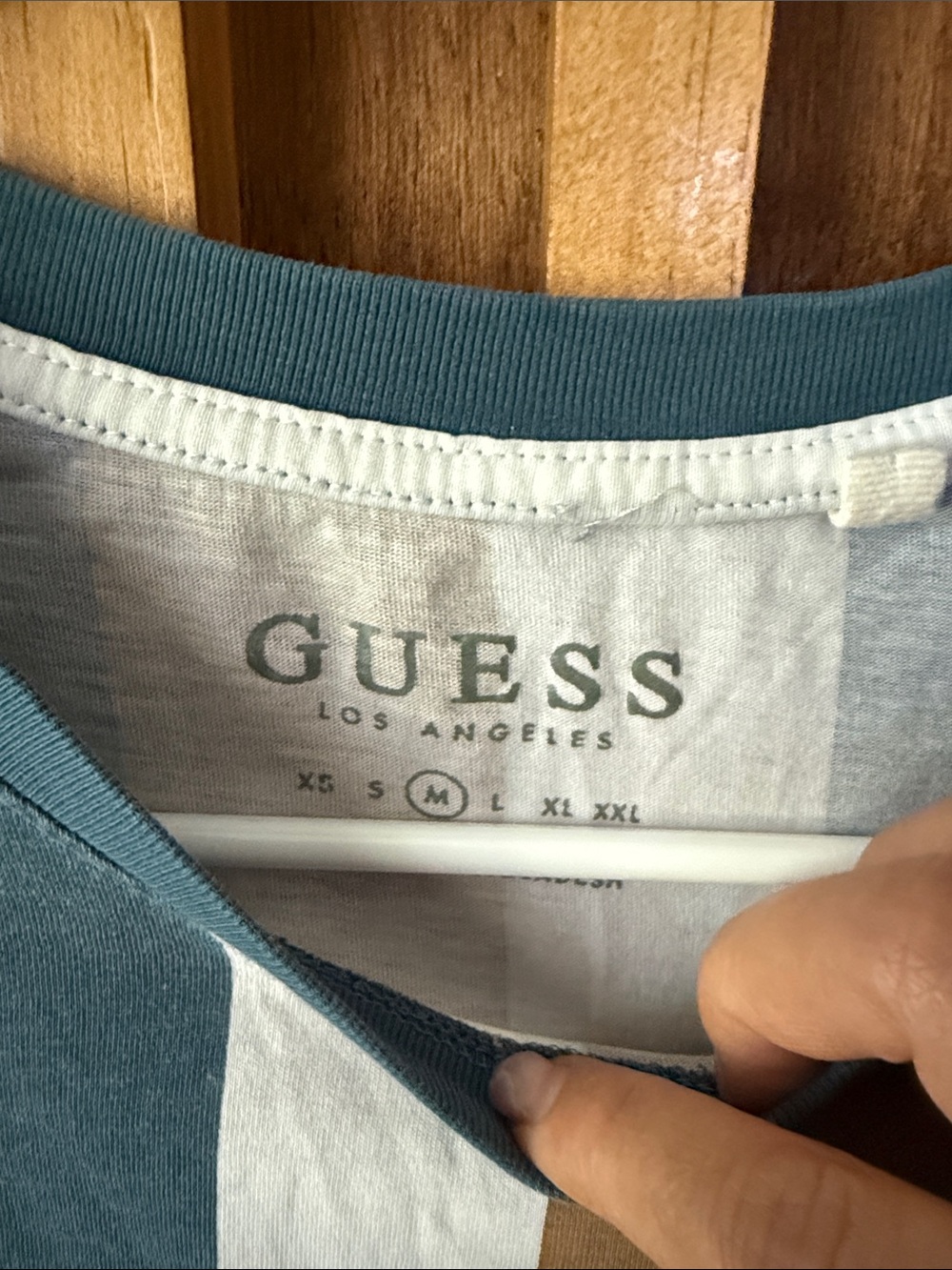 GUESS Unisex Multicolor Pastel 100% cotton Striped Tee. M - Picture 4 of 8